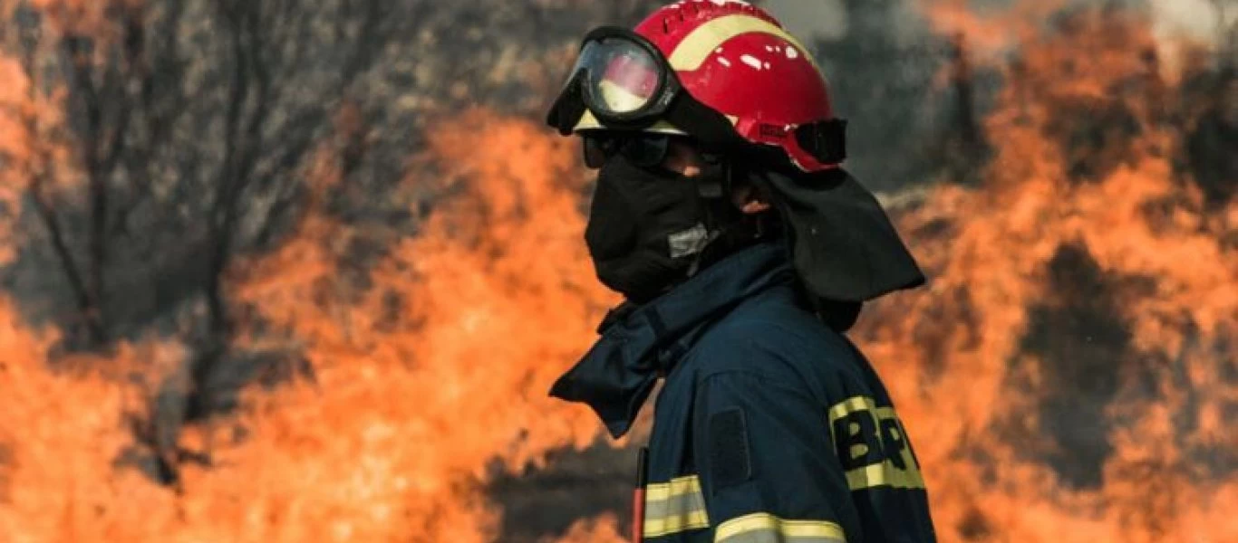 Πρόεδρος Πυροσβεστικών Υπαλλήλων: «Κρούσματα κορωνοϊού σε πυροσβέστες που επιχειρούσαν στις πυρκαγιές»